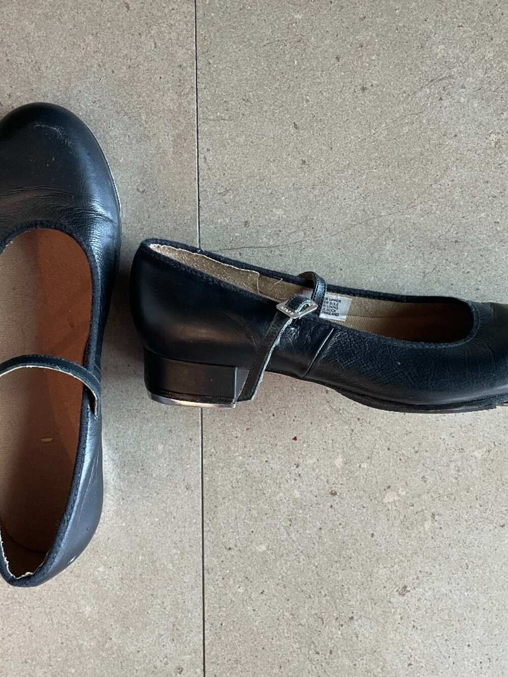 Bloch Black leather Mary Jane tap shoes with ankle strap-Size 8